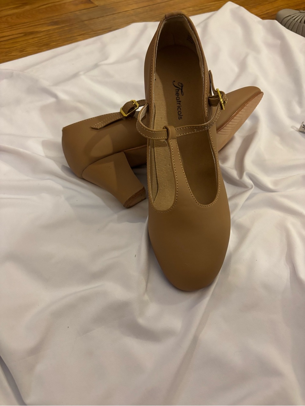 Women's Tan Mary Jane Heels